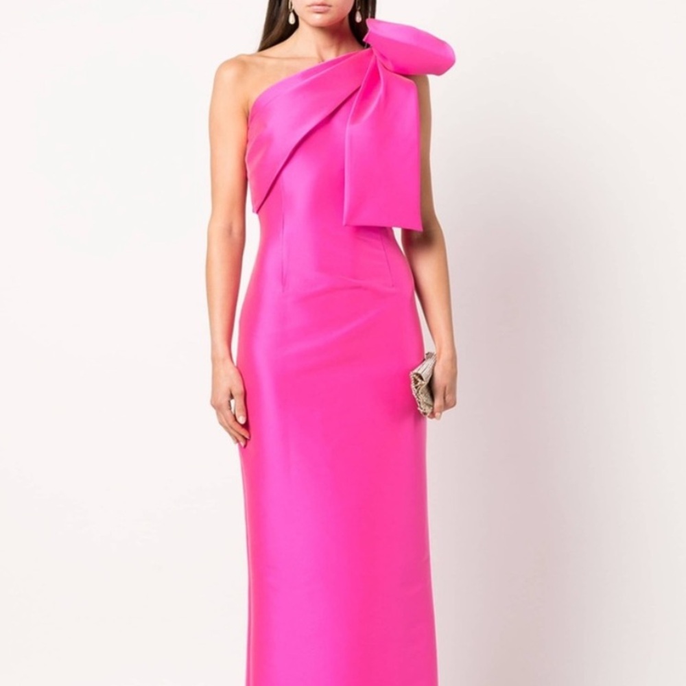 WORN ONCE

Bonnie Satin One-Shoulder Gown